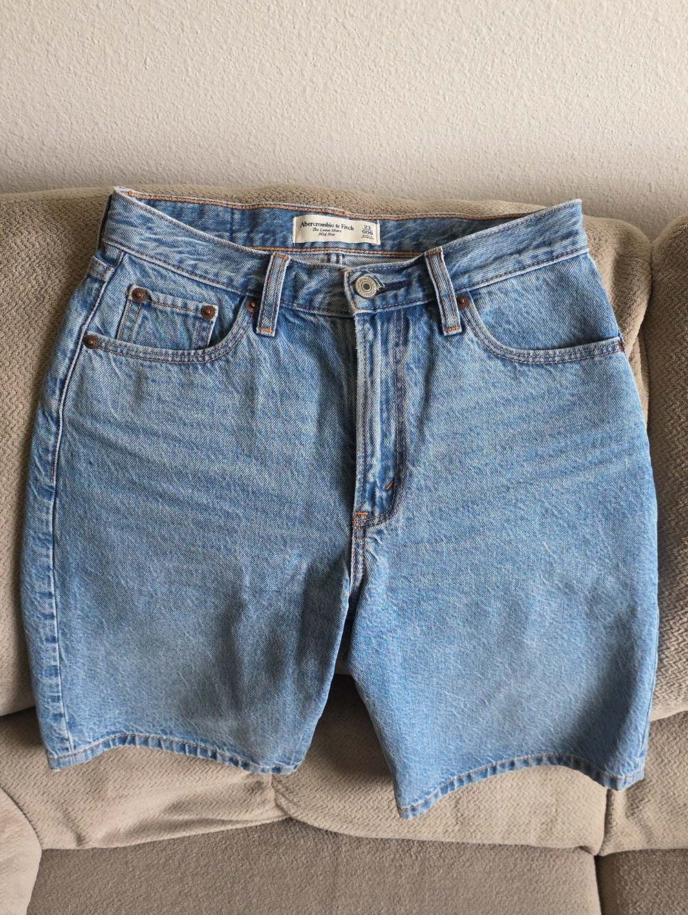 Abercrombie & Fitch Light Wash Denim Jean Shorts